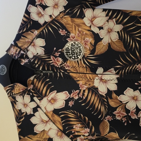 Rip Curl Springsuit - Picture 2 of 6